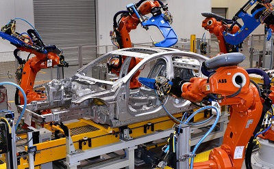 Обзор применения роботов в автомобильной промышленности